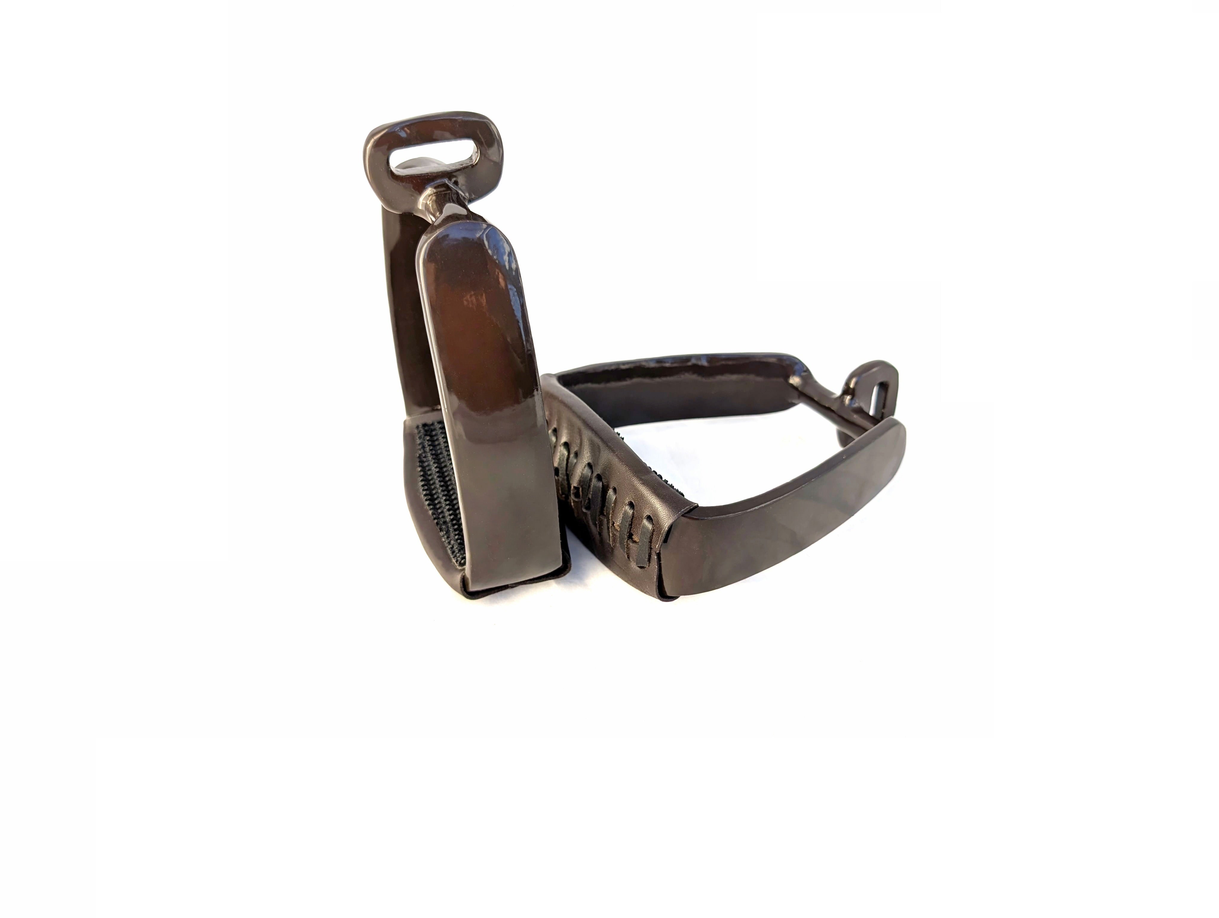 Aluminum stirrups in brown and black - rotated 90°