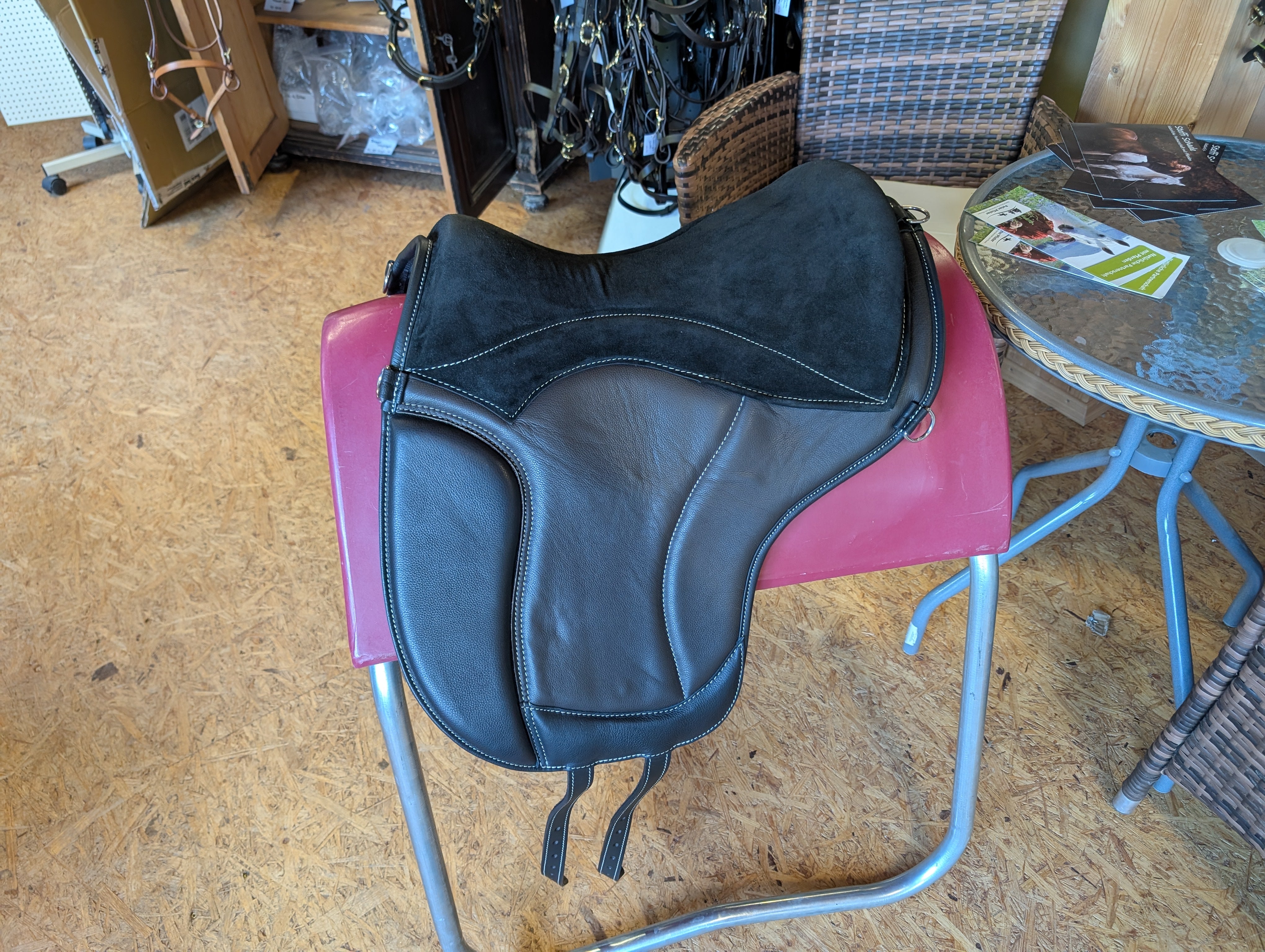 Tapis d'équitation de dressage NAPPALEDER "ALIVIO IMPULSO" - Canal WBS - Coussin en feutre SLIM - Cales genoux