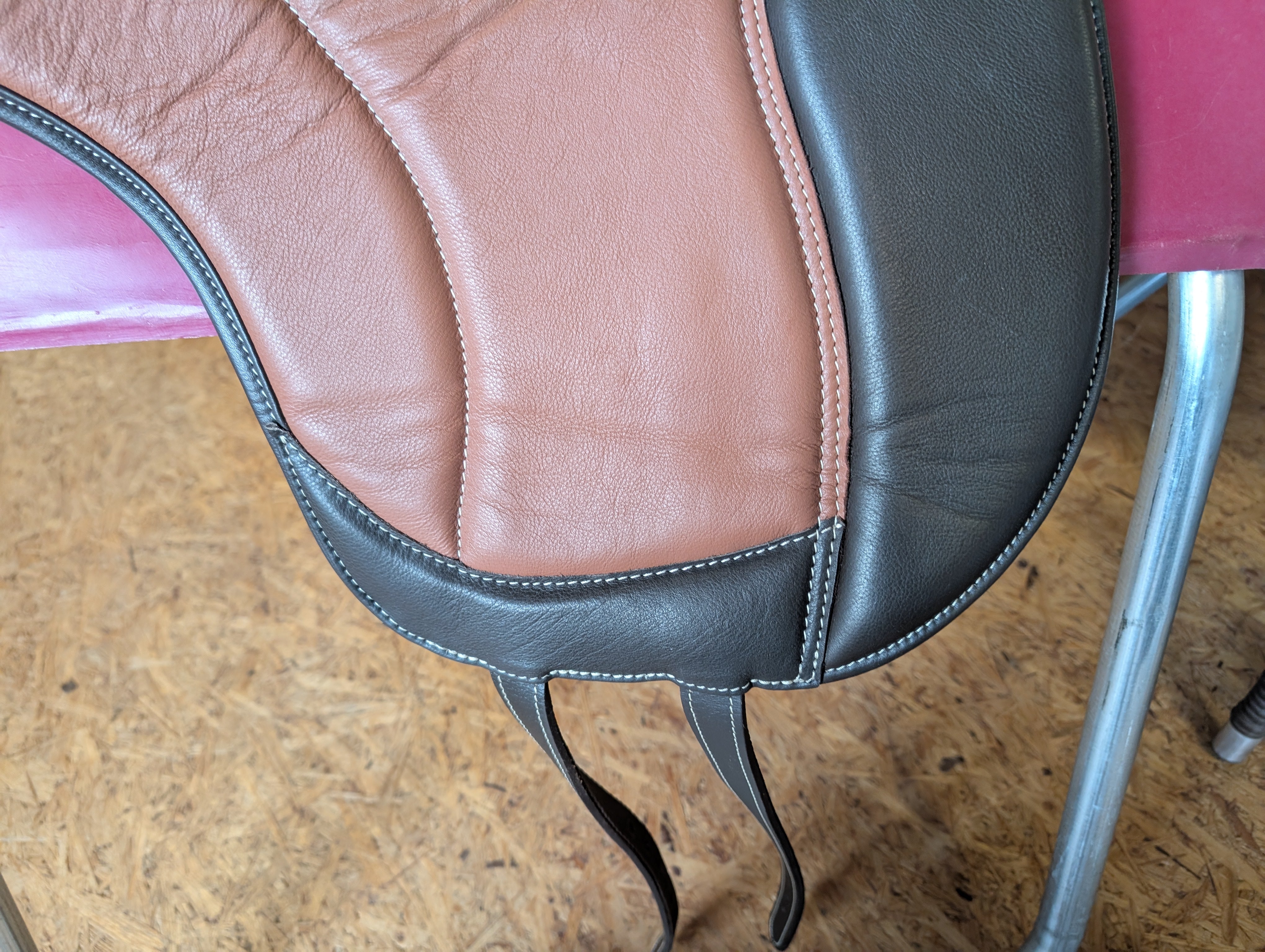Tapis d'équitation de dressage NAPPALEDER "ALIVIO IMPULSO" - Canal WBS - Coussin en feutre SLIM - Cales genoux