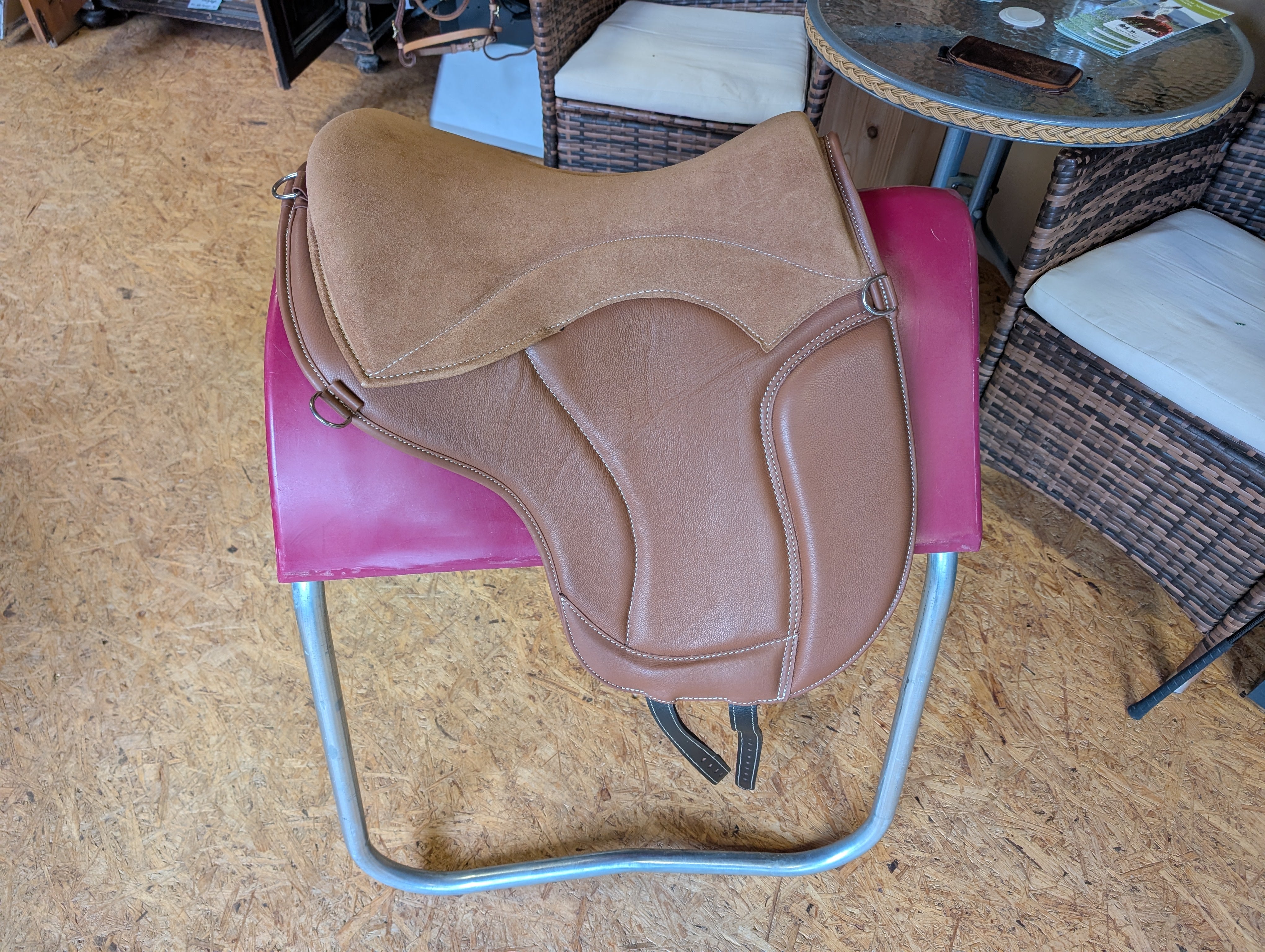 Einzelstück - "ALIVIO IMPULSO" NAPPALEDER Dressur Reitpad - WBS Kanal - SLIM Filzkissen - Kniepauschen