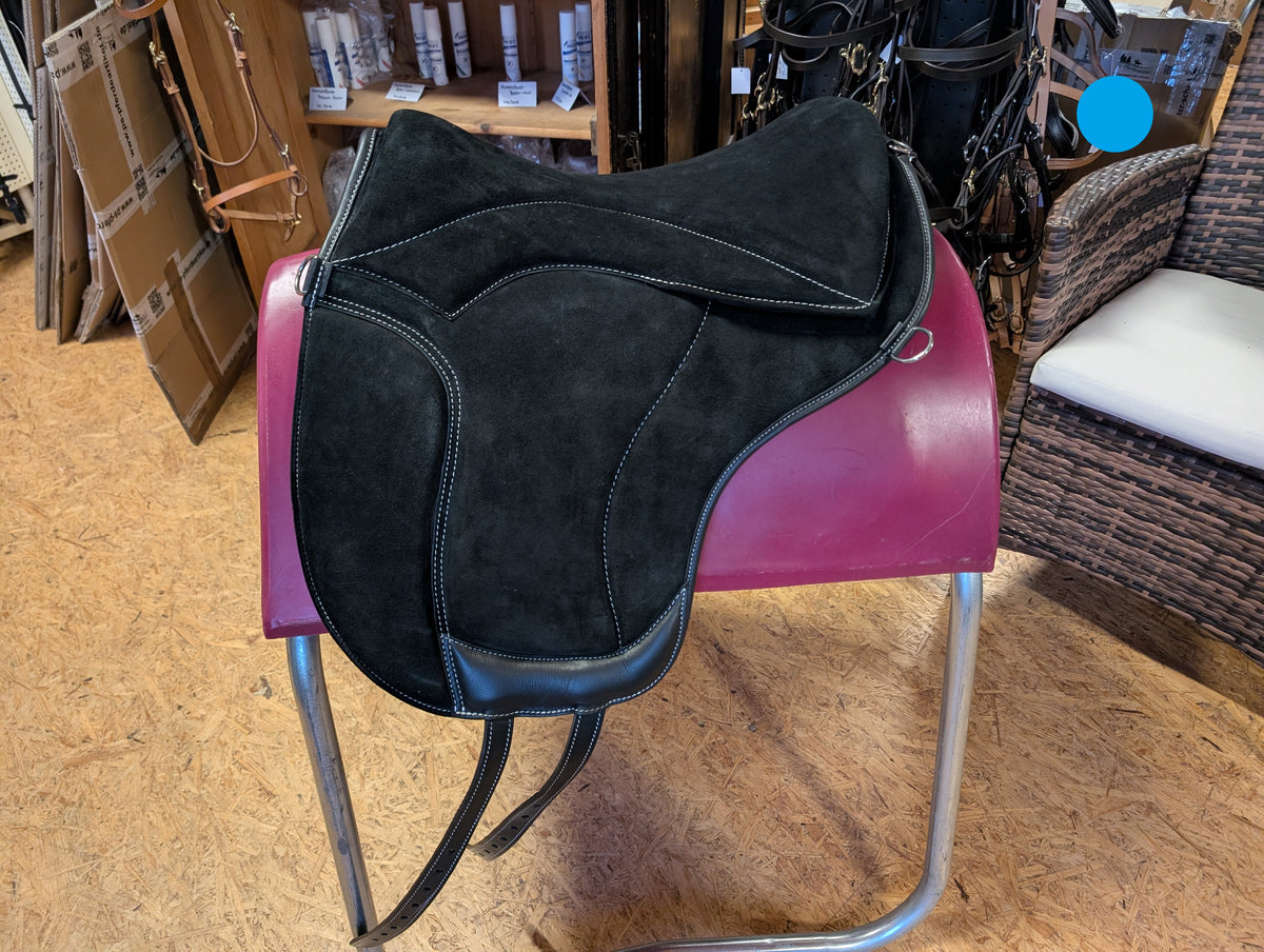 Tapis d'équitation de dressage "ALIVIO IMPULSO" SUEDE - Canal WBS - Coussin en feutre SLIM - Cales genoux