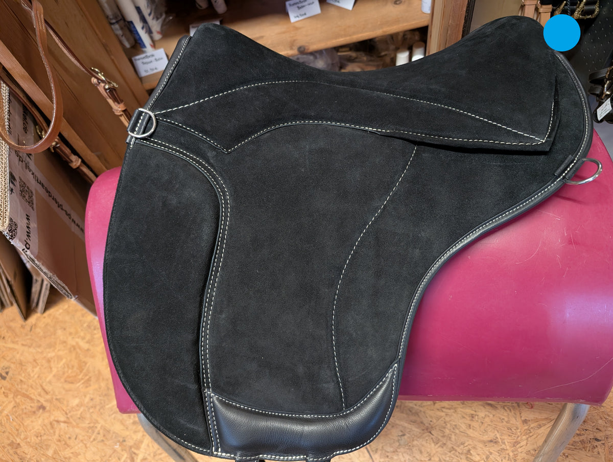 Tapis d'équitation de dressage "ALIVIO IMPULSO" SUEDE - Canal WBS - Coussin en feutre SLIM - Cales genoux