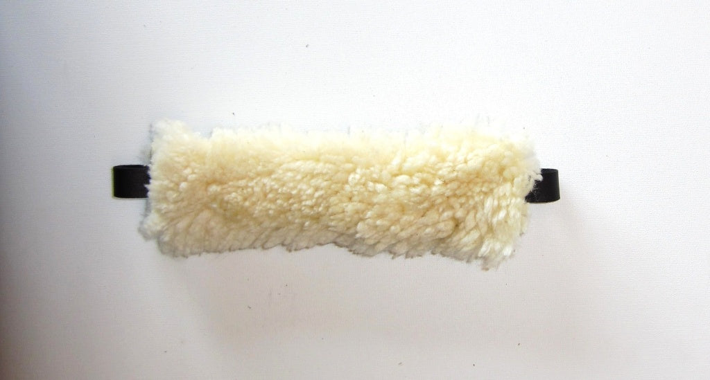 Echt Schaffell gepolsterter Nasenriemen plus Kinnriemen im Set -B-Ware-