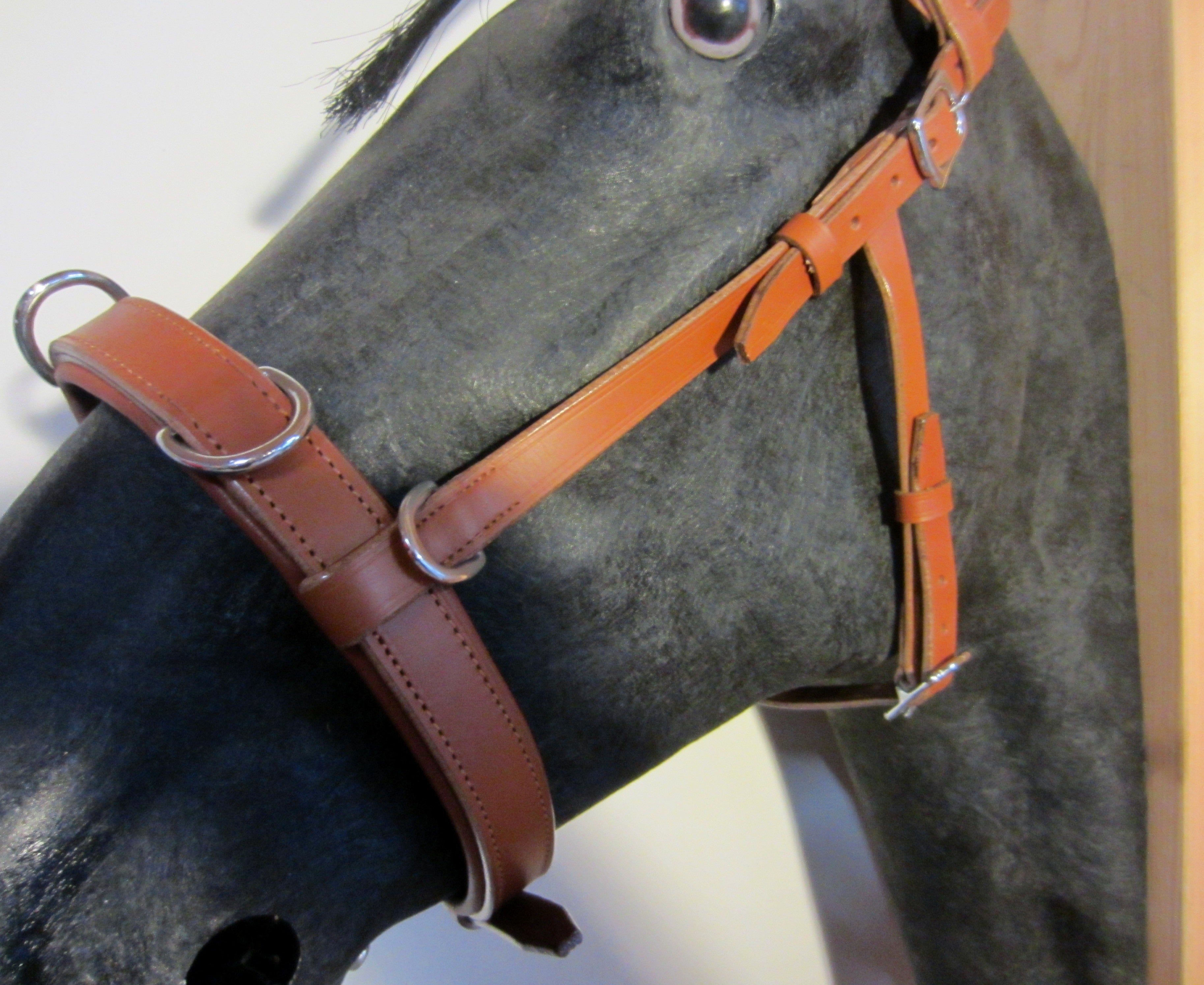 Anatomically softly padded leather cavesson "Blando"
