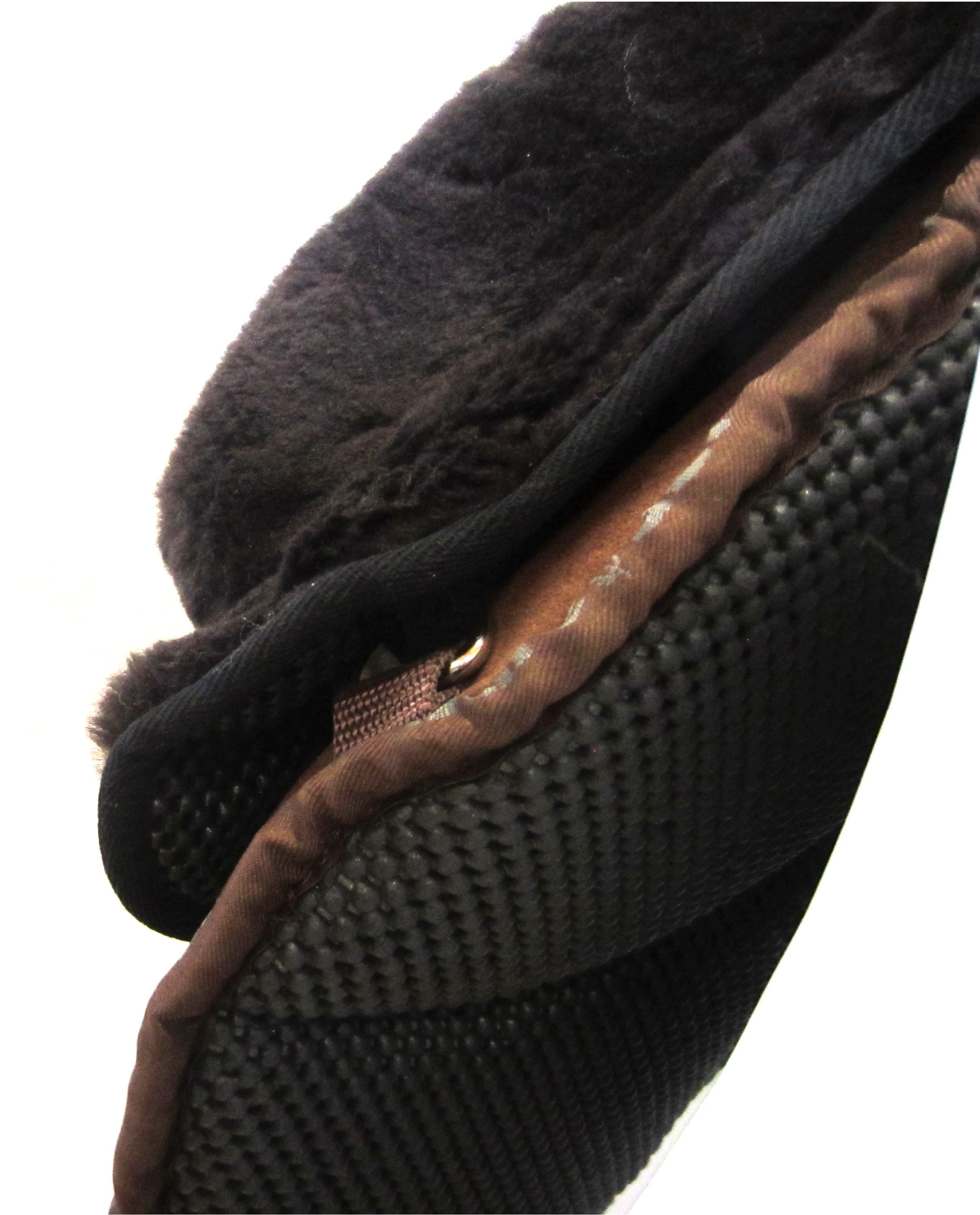Universal sheep wool seat for riding pads