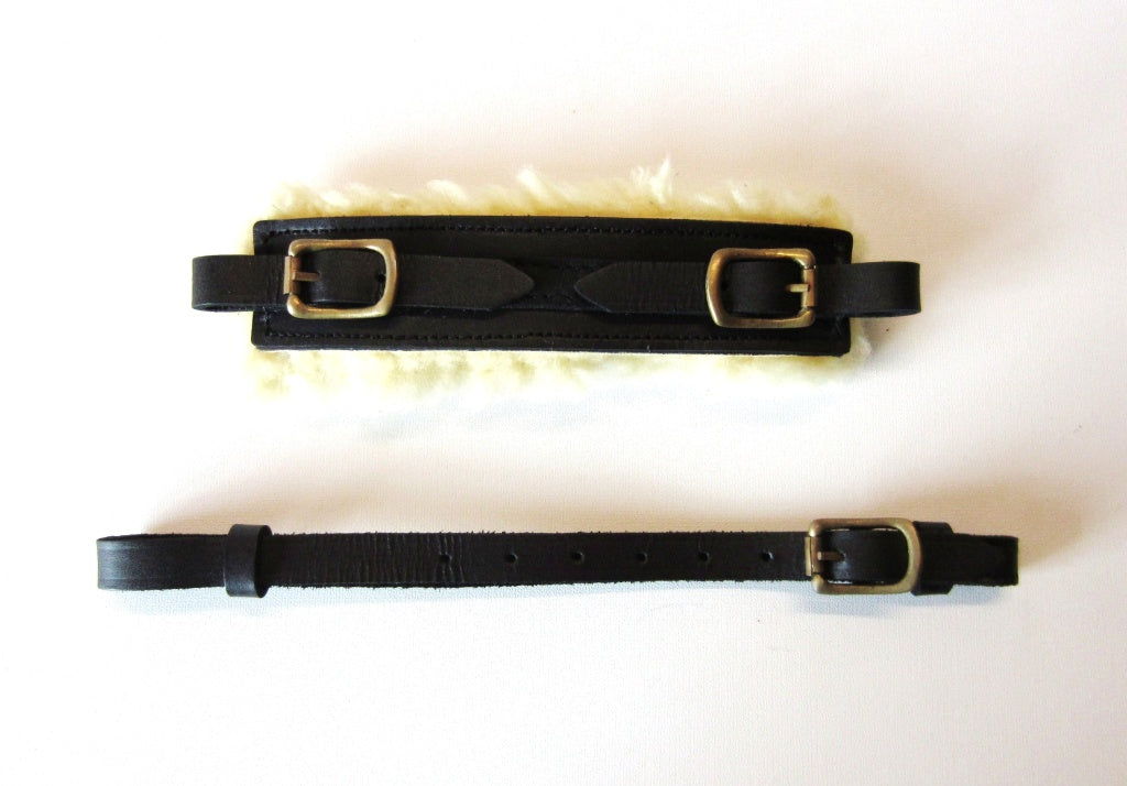Muserolle rembourrée en peau de mouton véritable et mentonnière dans un ensemble -B-stock-