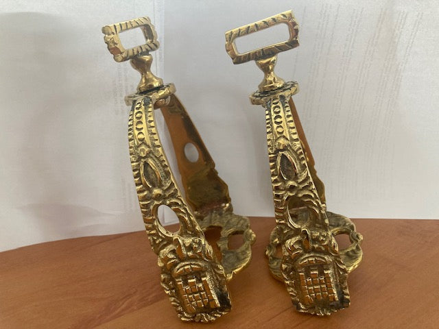 Einzelpaare B-Ware Barocke spanische Steigbügel  Gold mit drehbarer Aufhängung