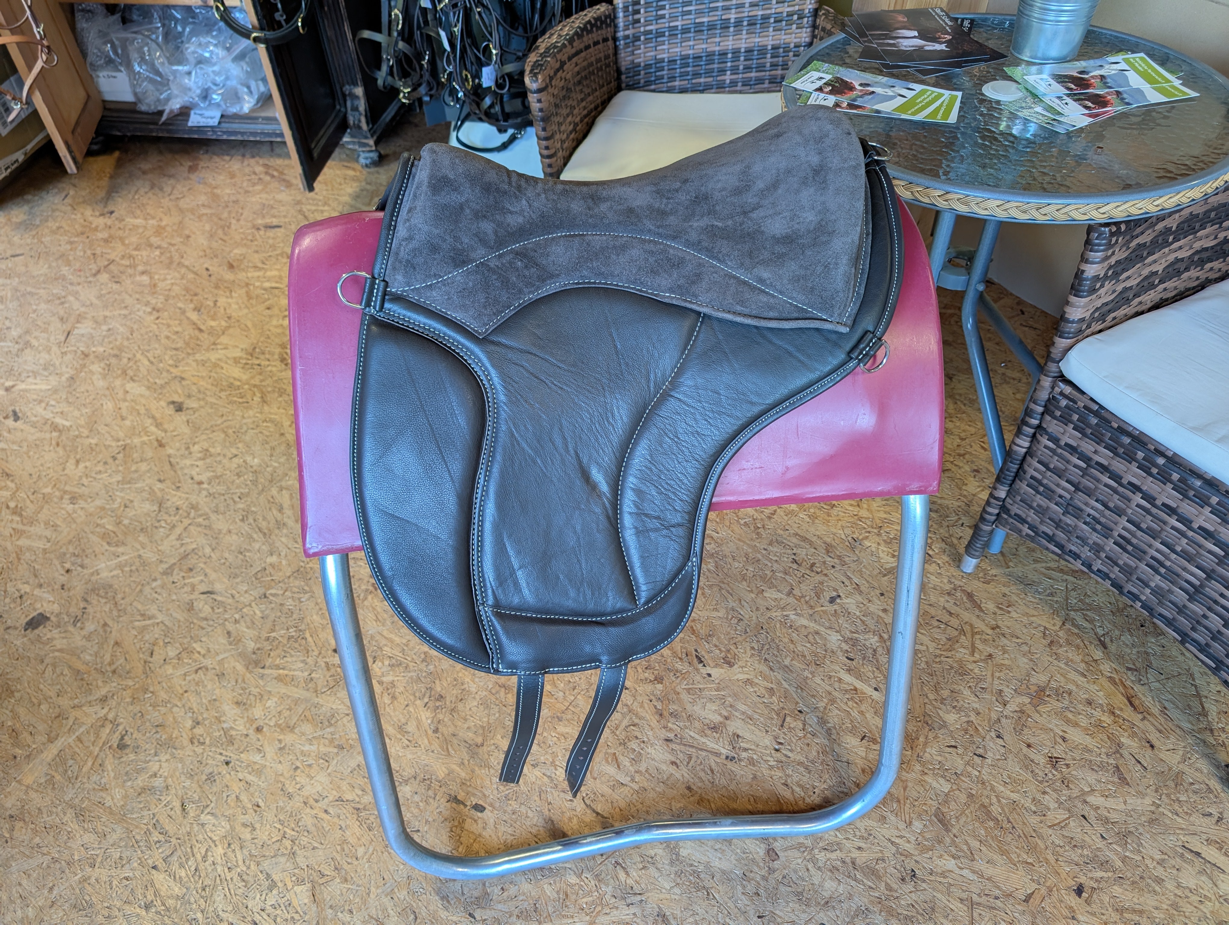 "ALIVIO IMPULSO" NAPPALEDER dressage riding pad - WBS channel - SLIM felt cushion - knee blocks