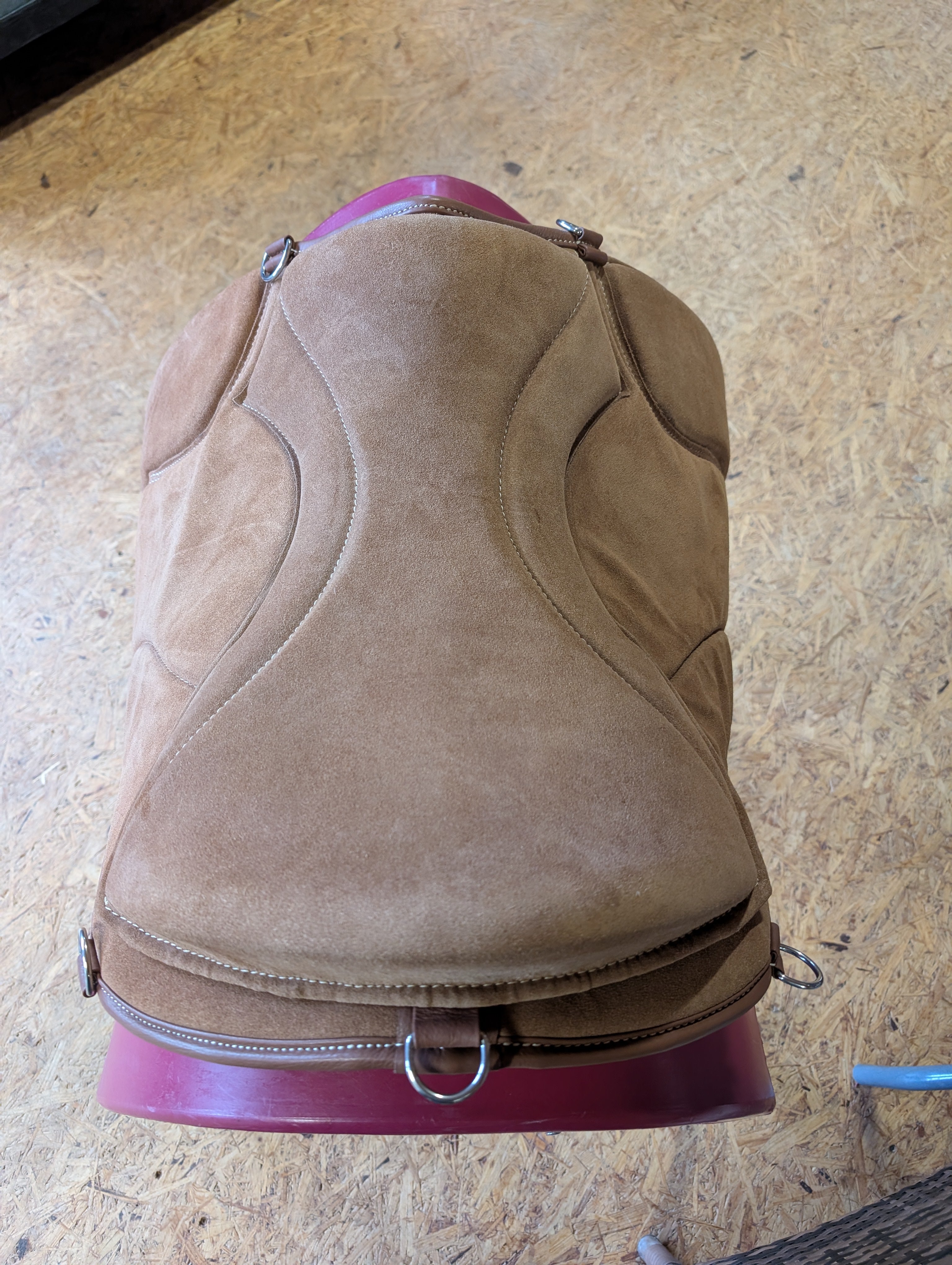 "ALIVIO IMPULSO" SUEDE dressage riding pad - WBS channel - SLIM felt cushion - knee blocks