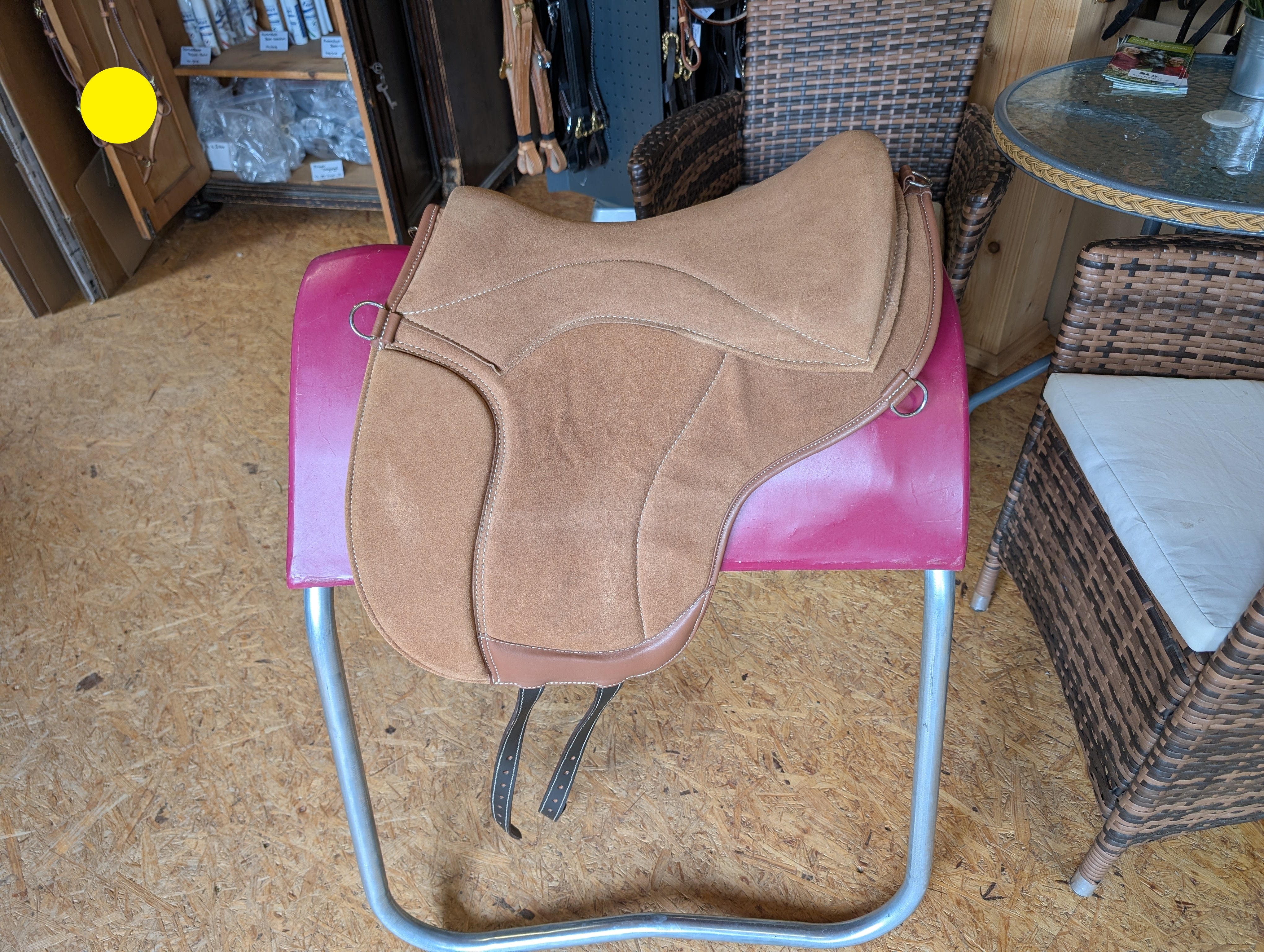 "ALIVIO IMPULSO" SUEDE dressage riding pad - WBS channel - SLIM felt cushion - knee blocks