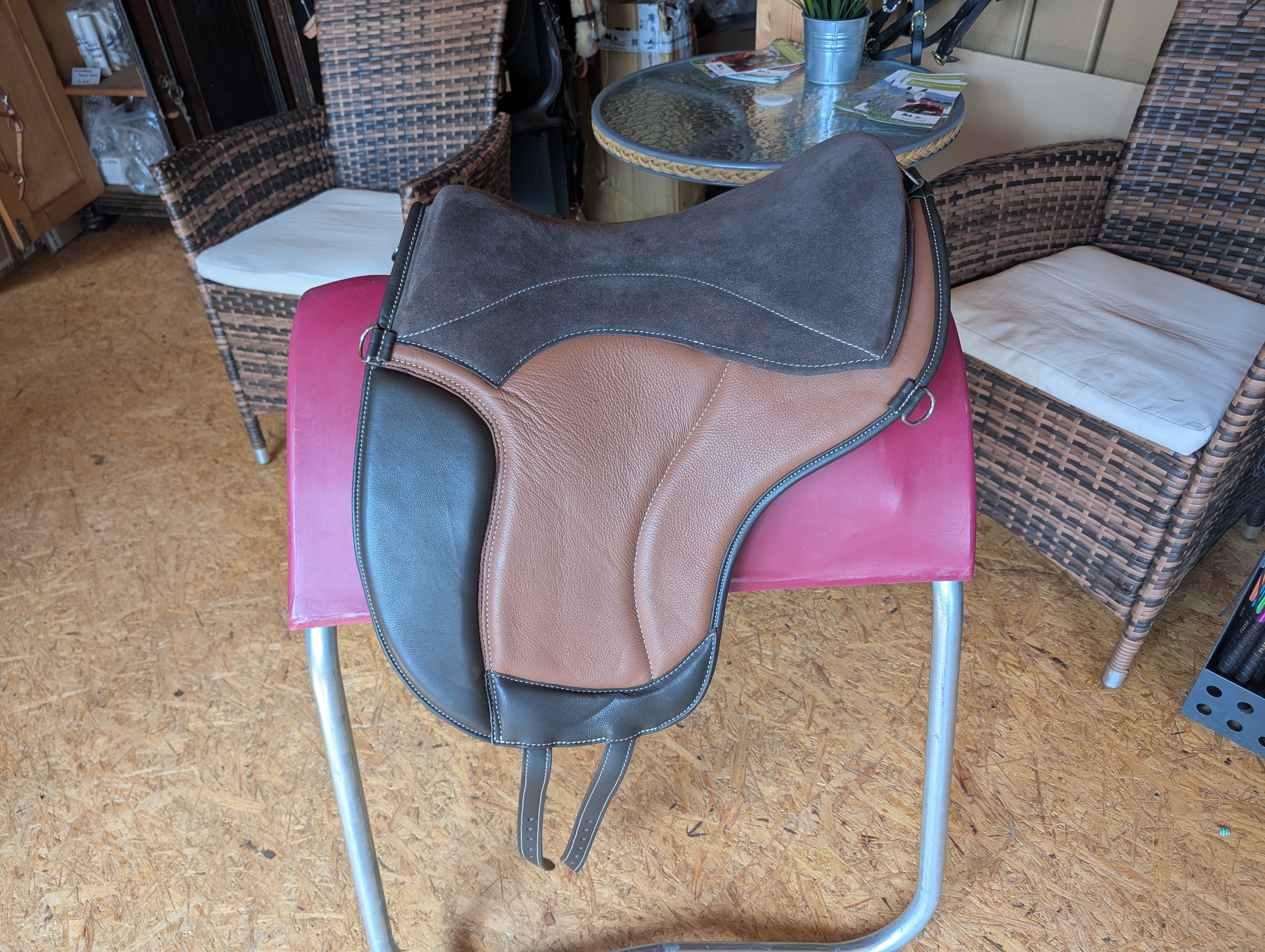 "ALIVIO IMPULSO" NAPPALEDER dressage riding pad - WBS channel - SLIM felt cushion - knee blocks