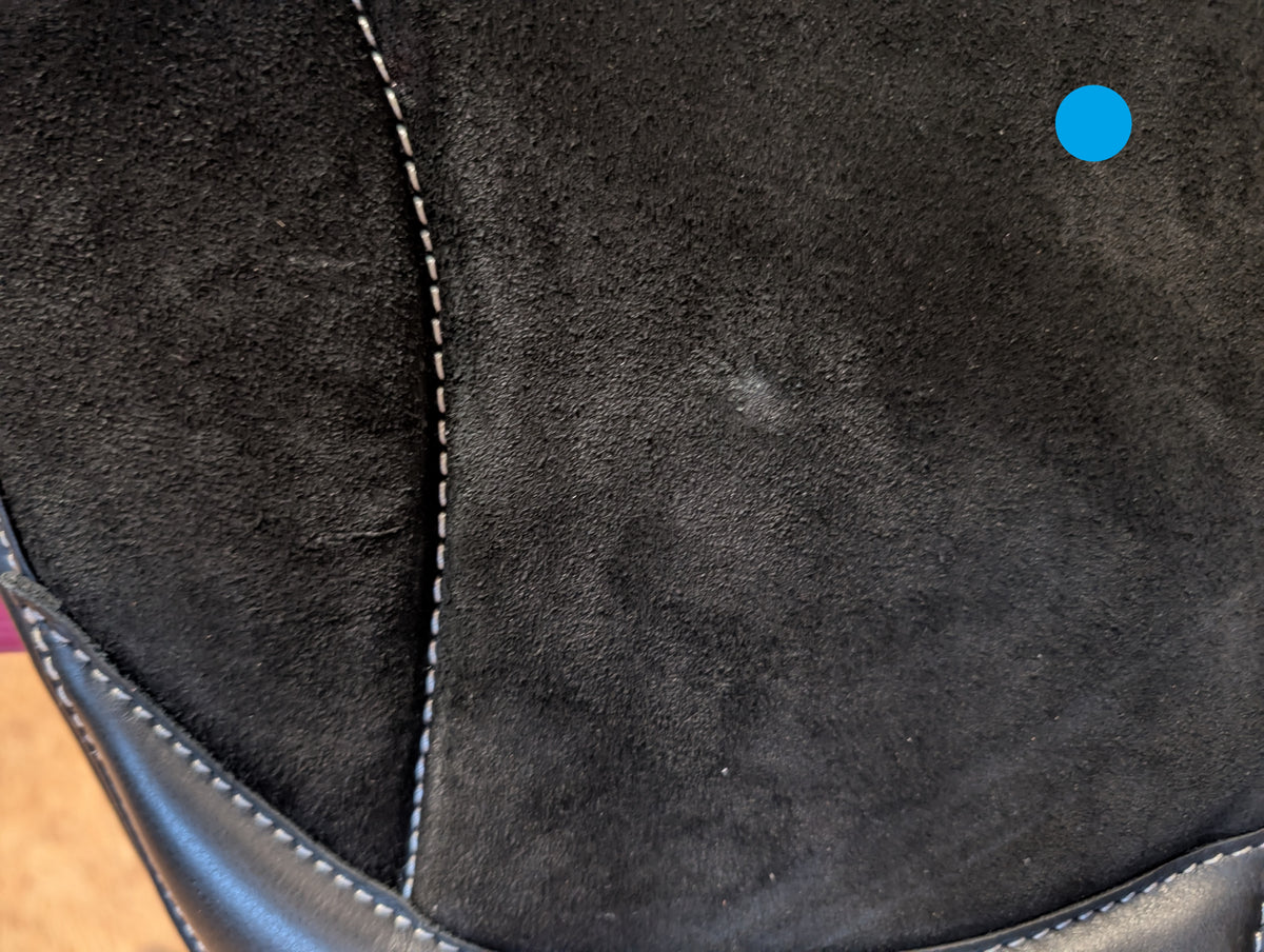 Tapis d'équitation de dressage "ALIVIO IMPULSO" SUEDE - Canal WBS - Coussin en feutre SLIM - Cales genoux
