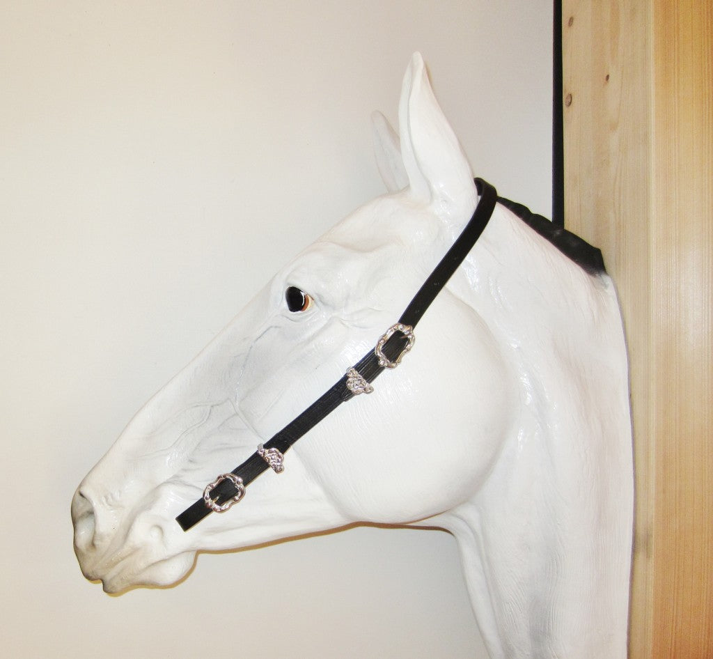 Portuguese - Baroque underlaid bridle "Sencilla", underleg strap, simple hanging neck strap