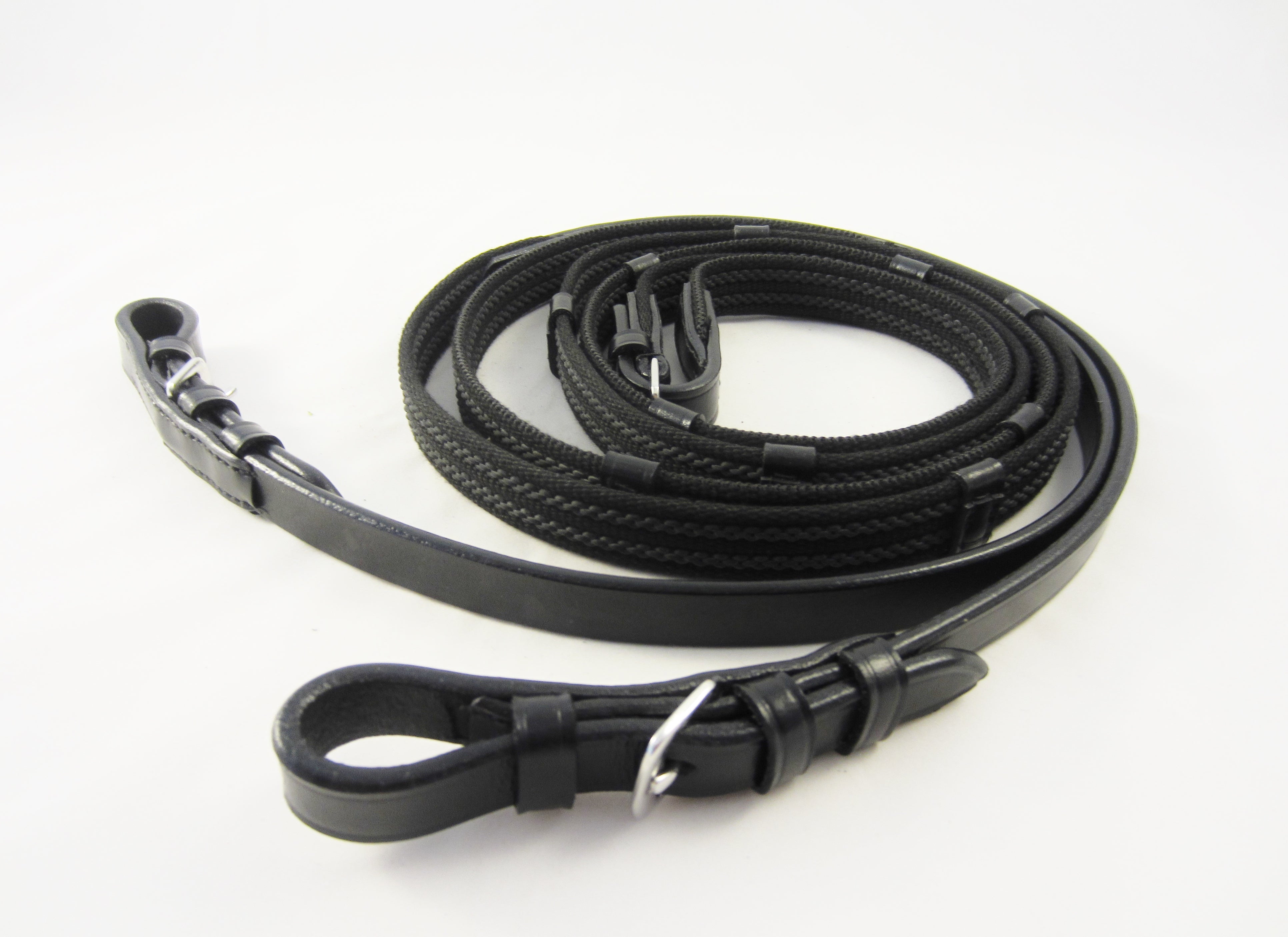 "Medium" Supergrip reins with medium buckle and leather ends