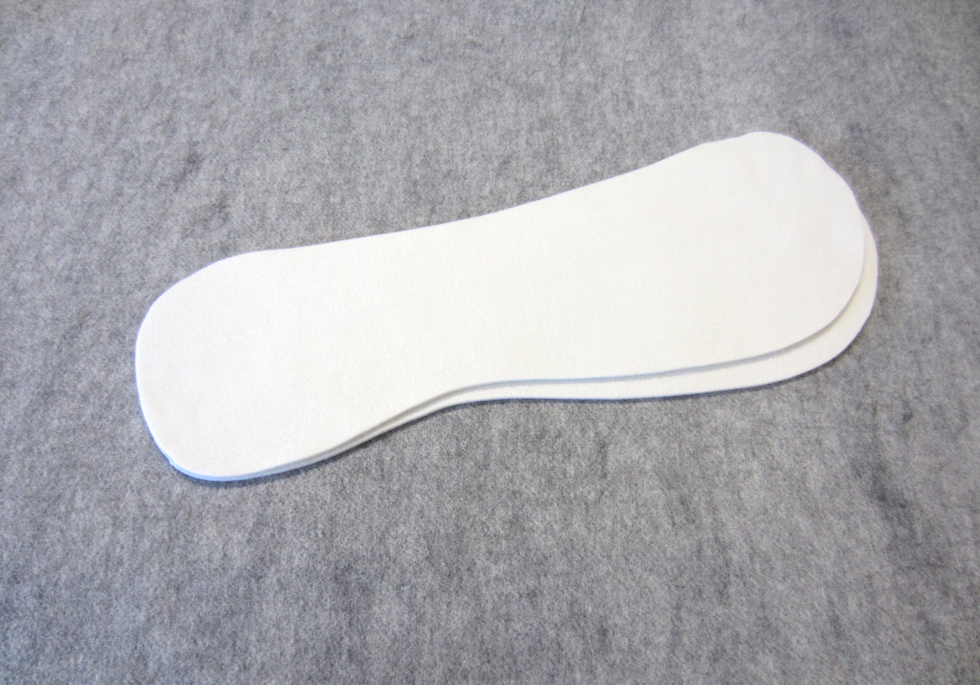 1 pair of felt inserts 5 mm high - standard shape for padding, balancing saddle pads or pads