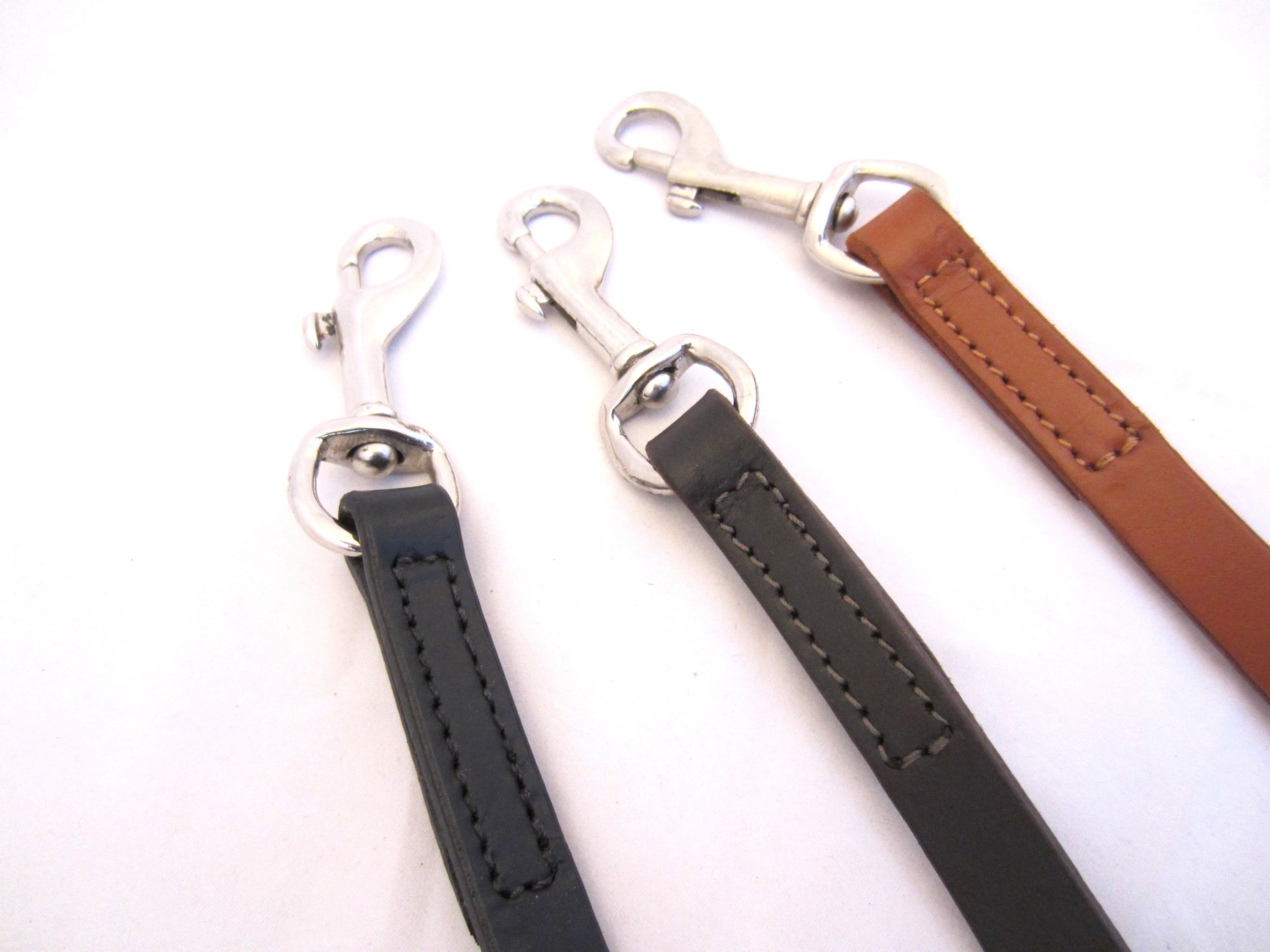 Short flat leather dog leash "Short Flat" 110 cm length