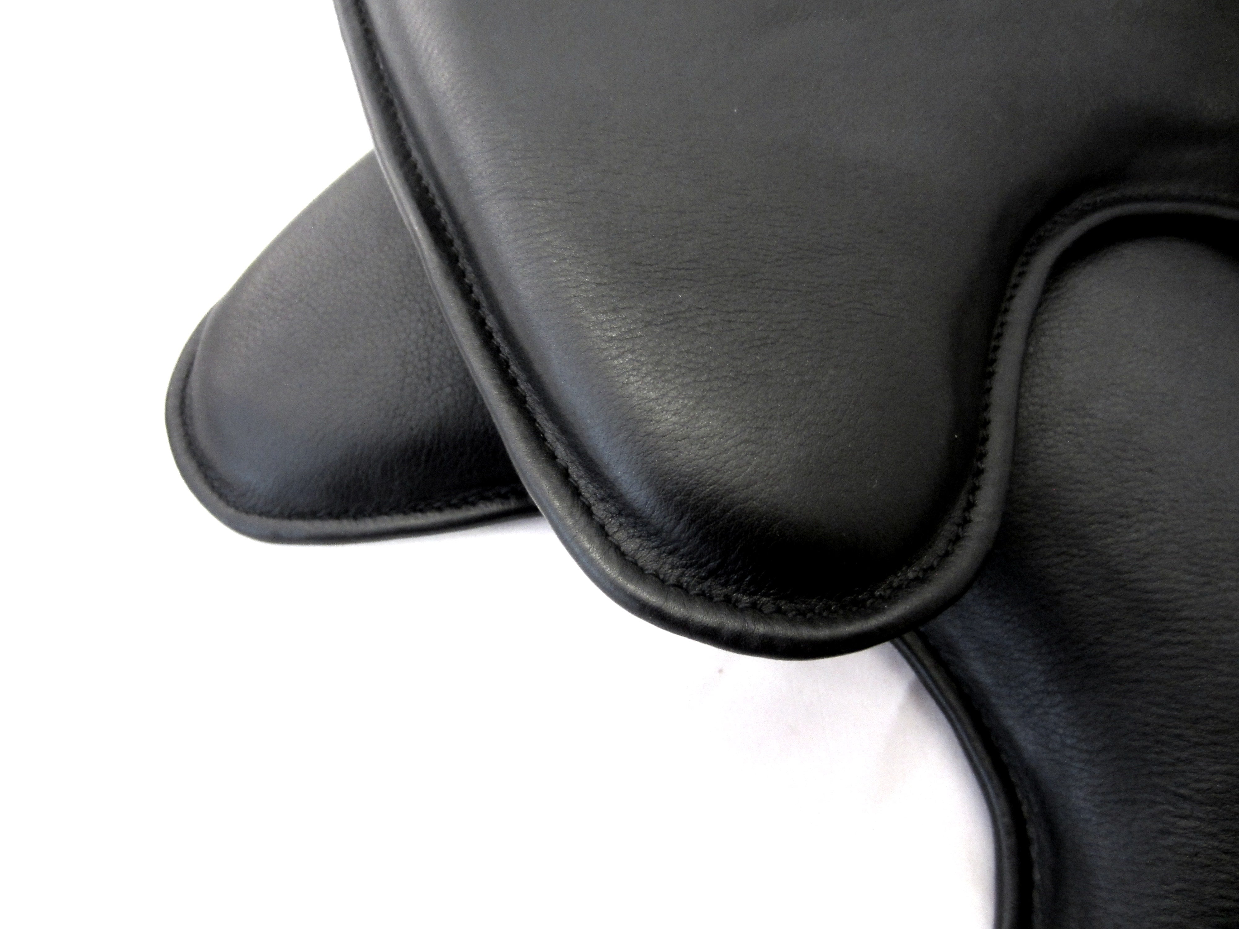 4 cm Velcro cushion Spanish shape; Saddle cushion/Velcro panels